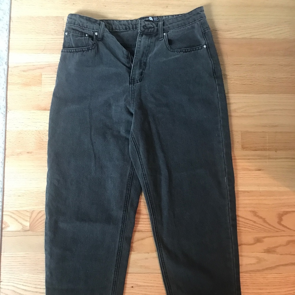 Boohoo black high rise mom jeans